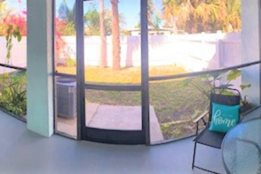 Beautiful Bright & Sparkling 2Bed 1Bath Beach Retreat - Unit 212 Cocoa Beach Exterior foto