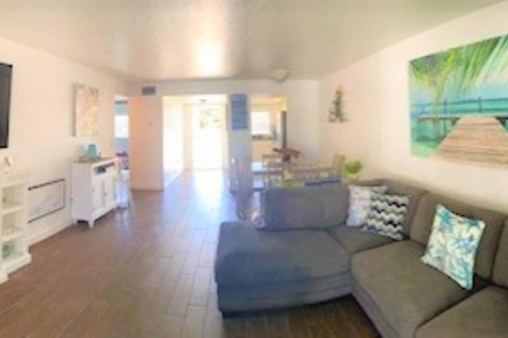 Beautiful Bright & Sparkling 2Bed 1Bath Beach Retreat - Unit 212 Cocoa Beach Exterior foto