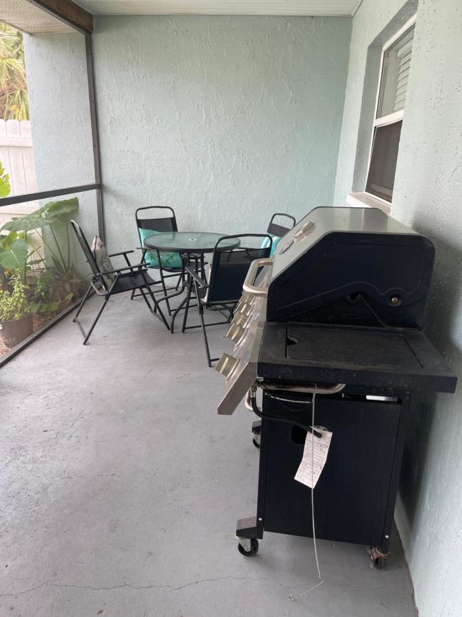 Beautiful Bright & Sparkling 2Bed 1Bath Beach Retreat - Unit 212 Cocoa Beach Exterior foto